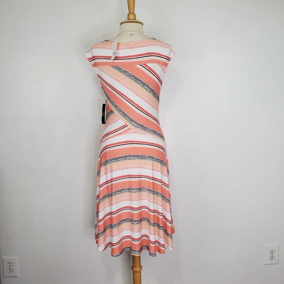 New York & Company Striped Stretchy Slight Cap Sleeve Pullover Dress NWT Size M - Picture 2 of 11
